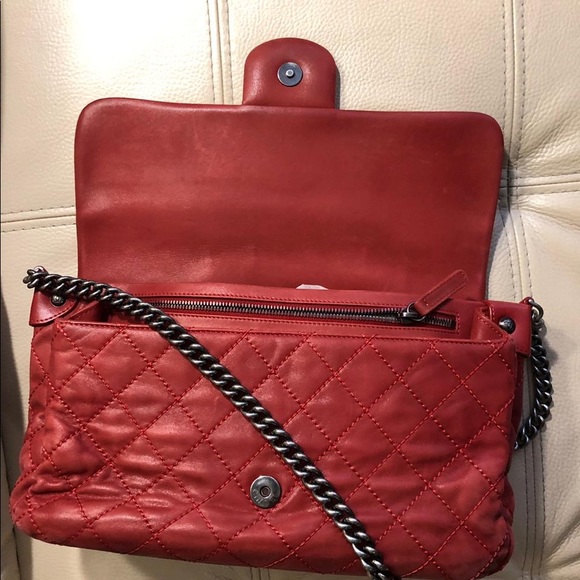 SOLD❌Chanel Crossbody Red Classic Bag - Picture 3 of 8